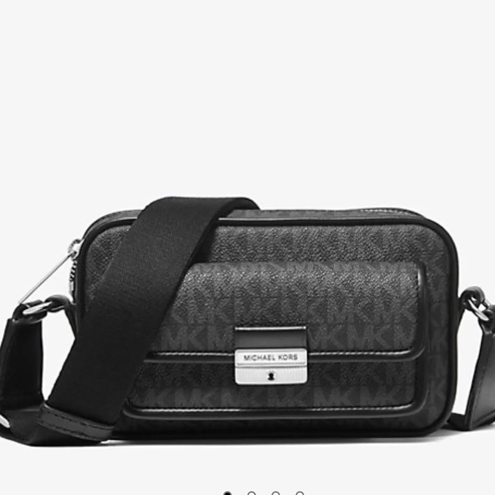 Michael Kors Bradshaw Extra-Small Signature Logo Camera Crossbody Black/Silver